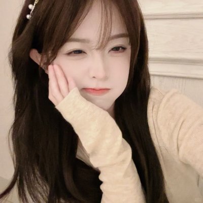 美女总裁爱上我 海报